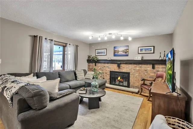 $349,900 | 271 Sprucewood Terrace, Amherst, NY 14221