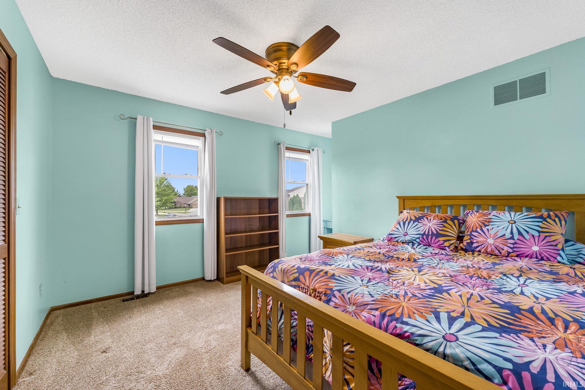 9102 Almond Tree Court Fort Wayne, IN 46804 - Photo 5 of 35