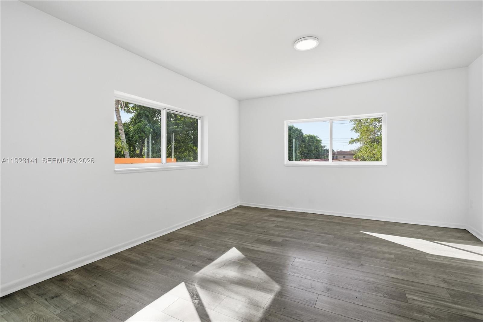 1045 Southwest 25th Avenue Miami, FL 33135 - Photo 22 of 43