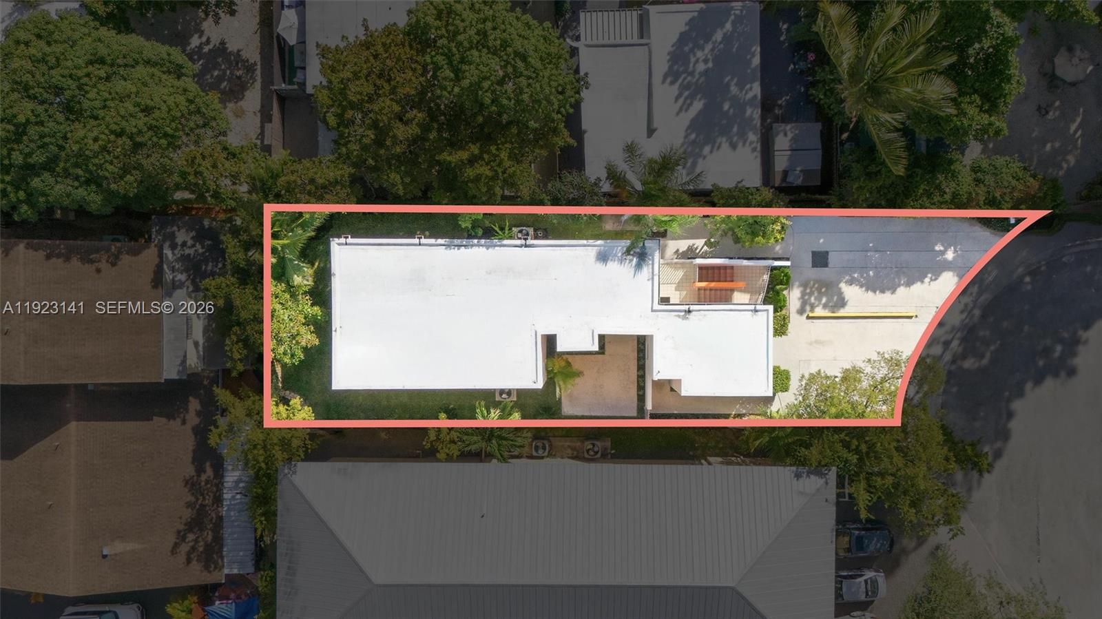 1045 Southwest 25th Avenue Miami, FL 33135 - Photo 43 of 43