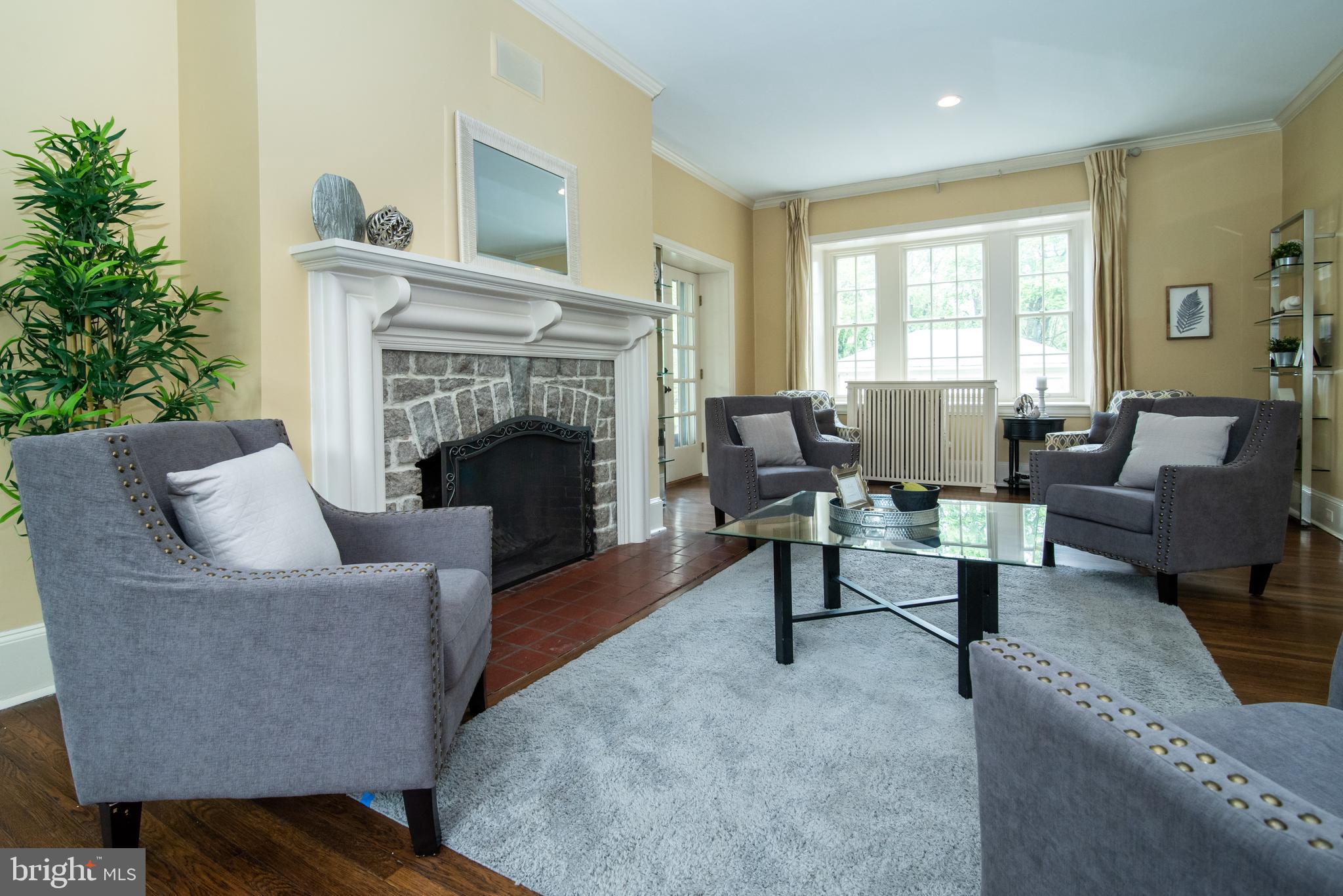 559 Red Fox Lane Wayne, PA 19087 - Photo 12 of 57 Stone fireplace in living room