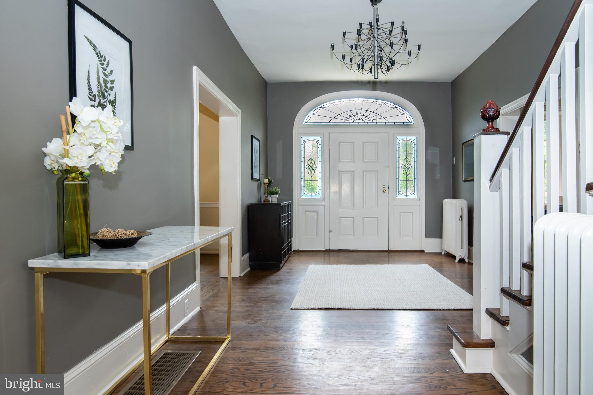 559 Red Fox Lane Wayne, PA 19087 - Photo 7 of 57 Front to back foyer
