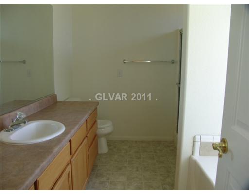3400 South Rodeo Avenue Pahrump, NV 89048 - Photo 9 of 18 Master Bath/Spa.