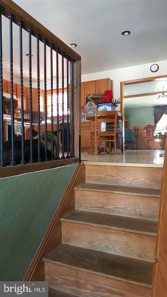 5632 Ambau Road Spring Grove, PA 17362 - Photo 8 of 32