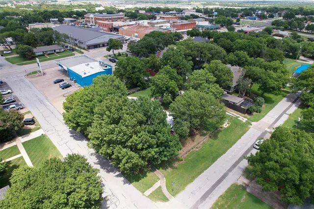 $289,900 | 114 South 6th Street, Midlothian, TX 76065