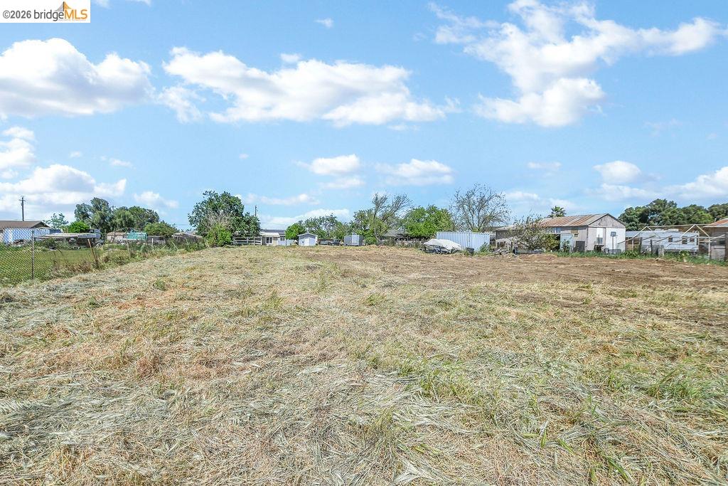 2191 East Cypress Road Oakley, CA 94561 - Photo 40 of 48 View of yard