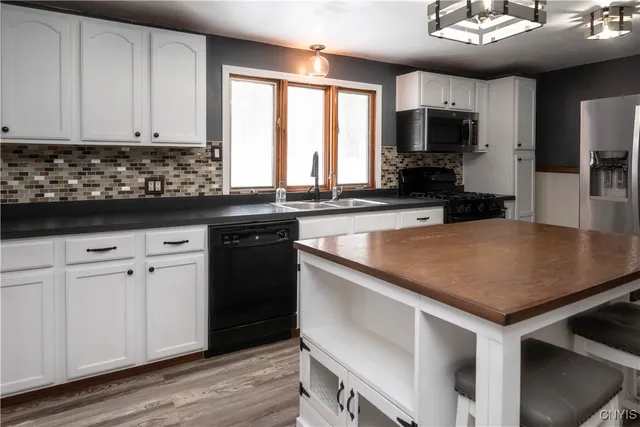 $249,900 | 18 Gridley Place, Paris, NY 13456