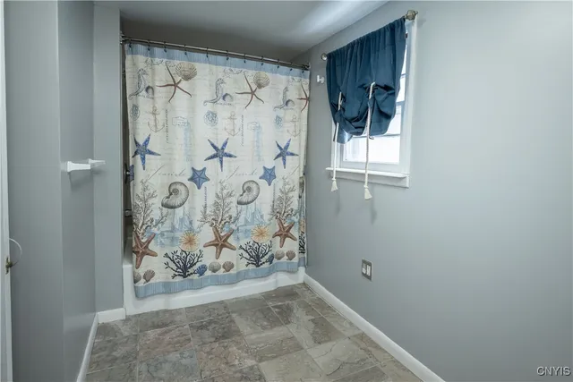 $249,900 | 18 Gridley Place, Paris, NY 13456