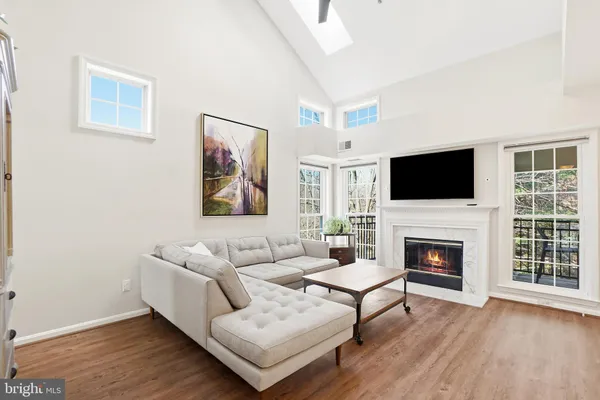 $429,000 | 1365 Garden Wall Circle, Unit 703, Reston, VA 20194