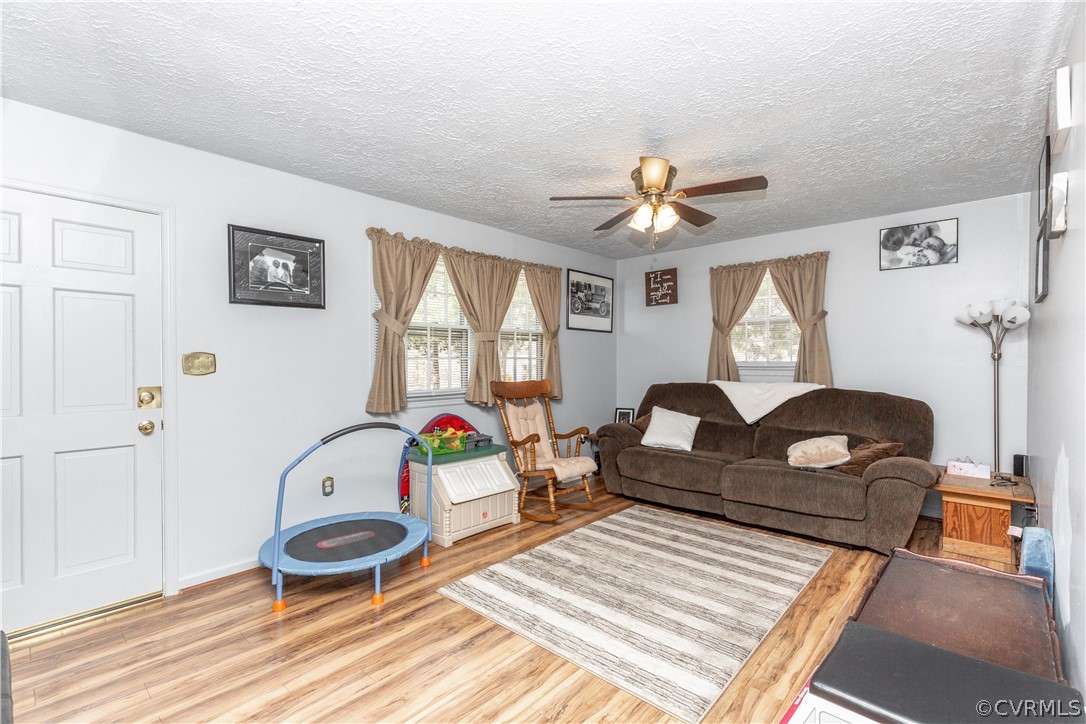 15701 Saddlebrook Road Chesterfield, VA 23838 - Photo 5 of 23