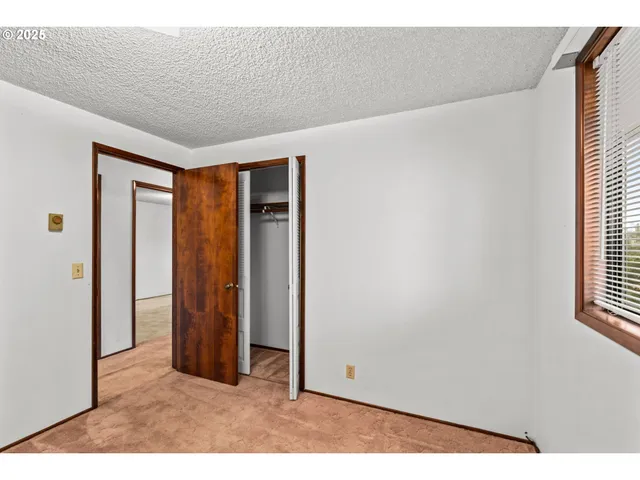 $320,000 | 798 Driftwood Drive, Eugene, OR 97402