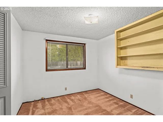 $320,000 | 798 Driftwood Drive, Eugene, OR 97402