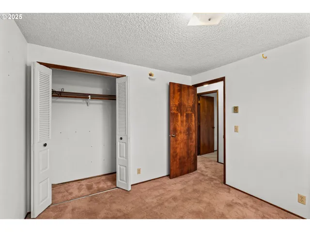 $320,000 | 798 Driftwood Drive, Eugene, OR 97402