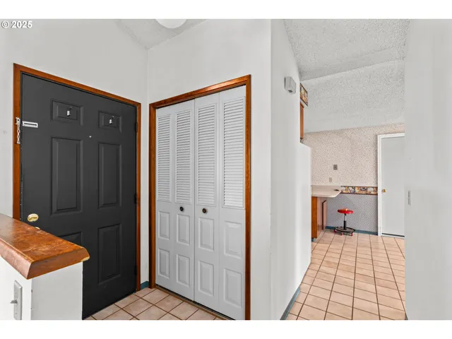 $320,000 | 798 Driftwood Drive, Eugene, OR 97402