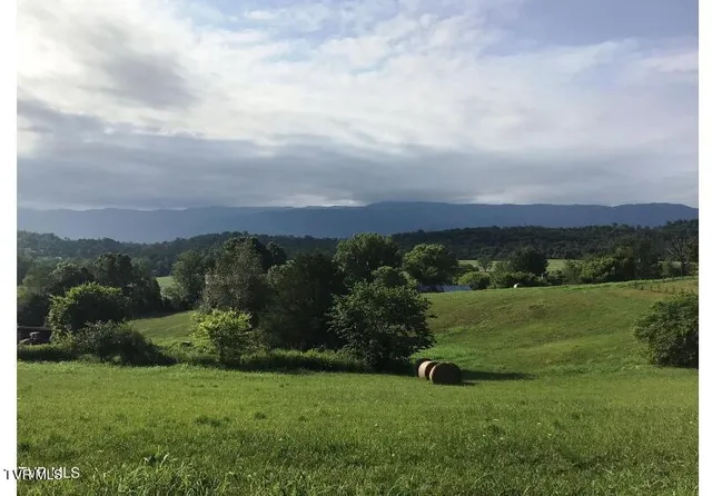 $135,000 | 11-12 107 Cutoff, Unit 11 & 12 ONLY, Greeneville, TN 37743