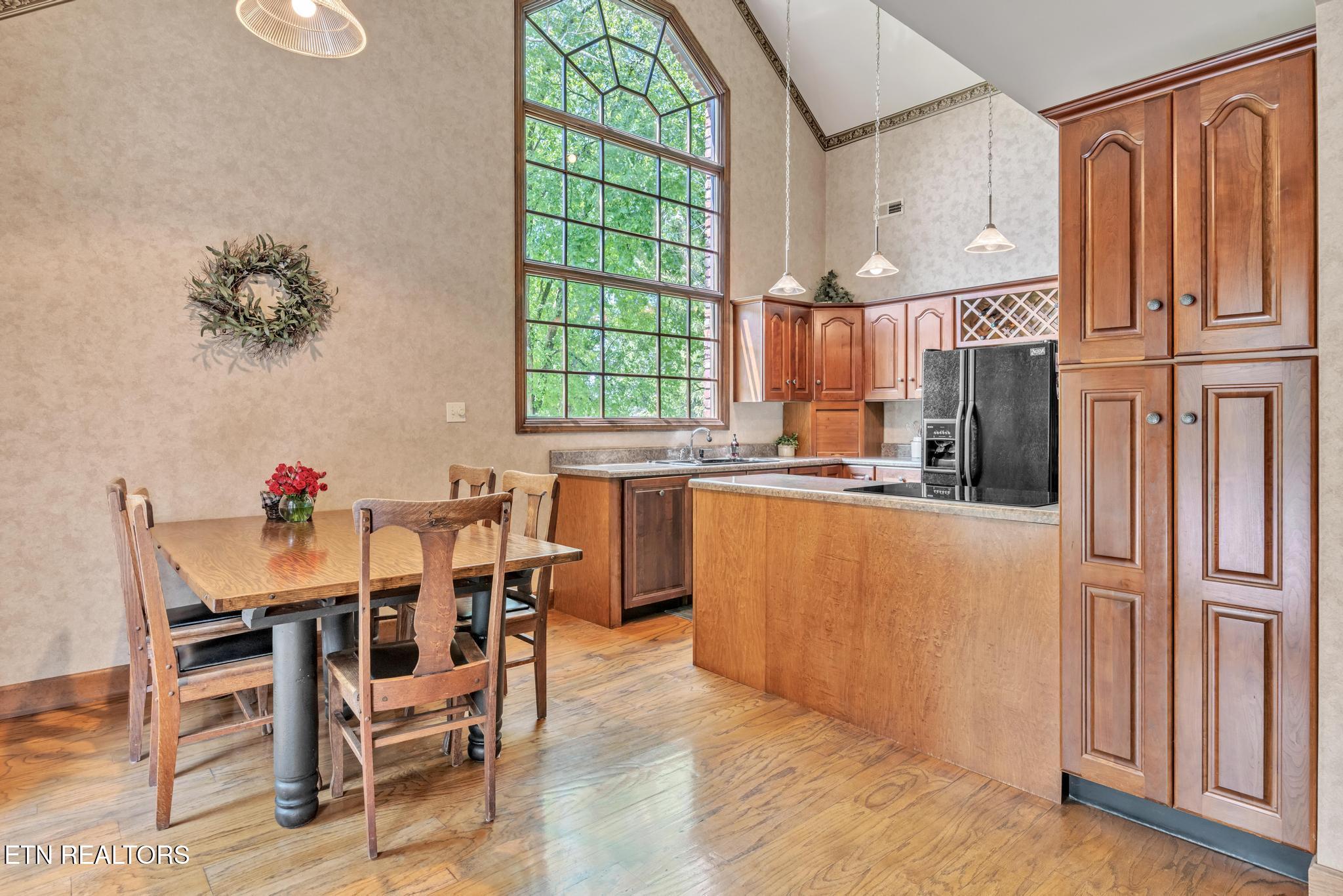 325 Lone Ridge Lane Clinton, TN 37716 - Photo 25 of 51 Kitchen:Dining