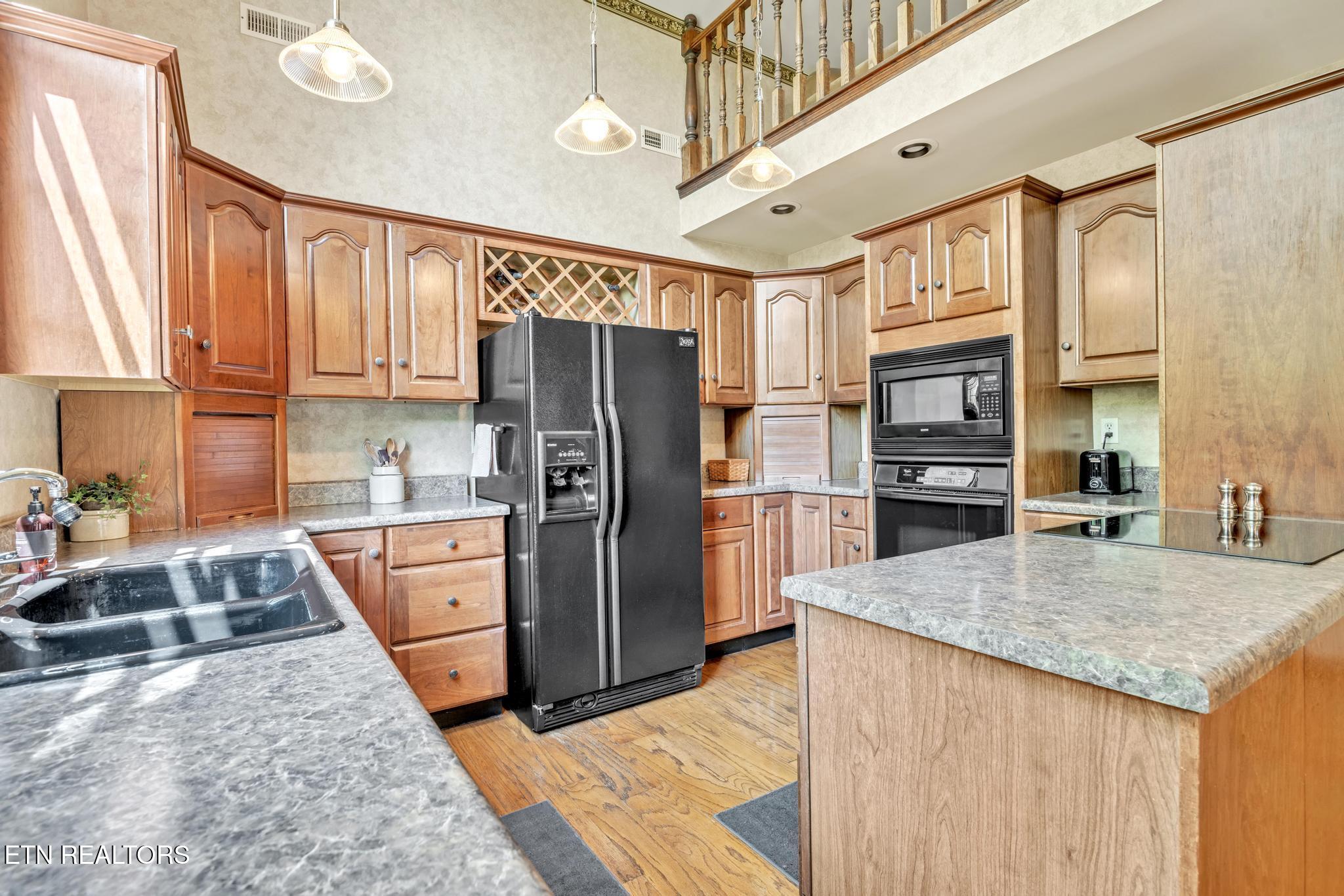 325 Lone Ridge Lane Clinton, TN 37716 - Photo 29 of 51 Kitchen w/loft above