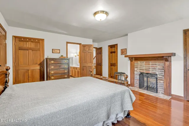 $750,000 | 325 Lone Ridge Lane, Clinton, TN 37716