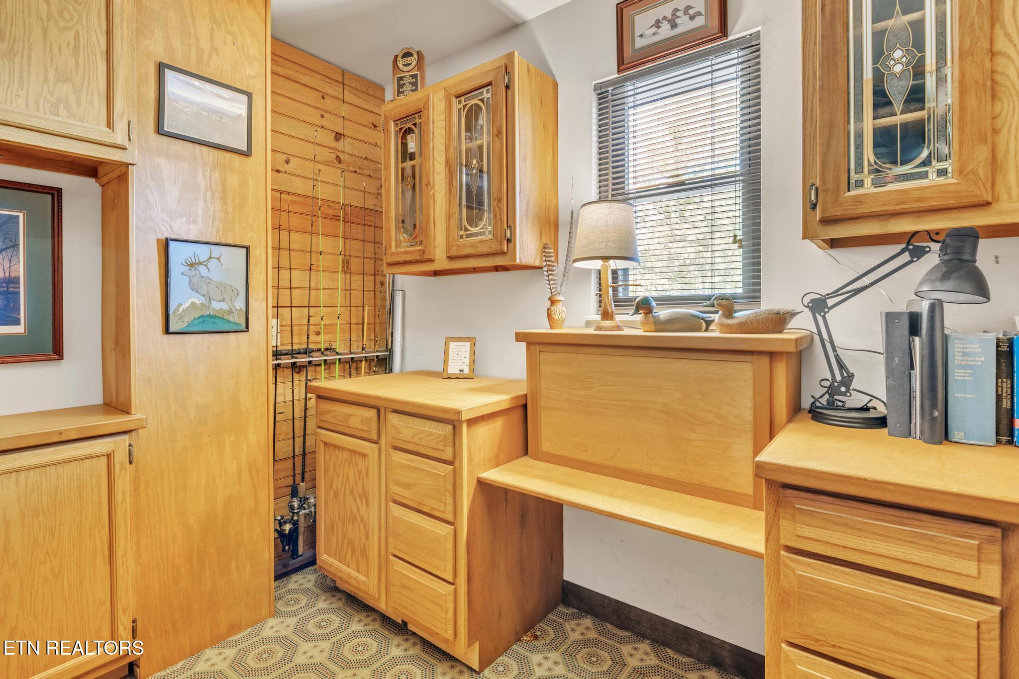 325 Lone Ridge Lane Clinton, TN 37716 - Photo 43 of 51 Office