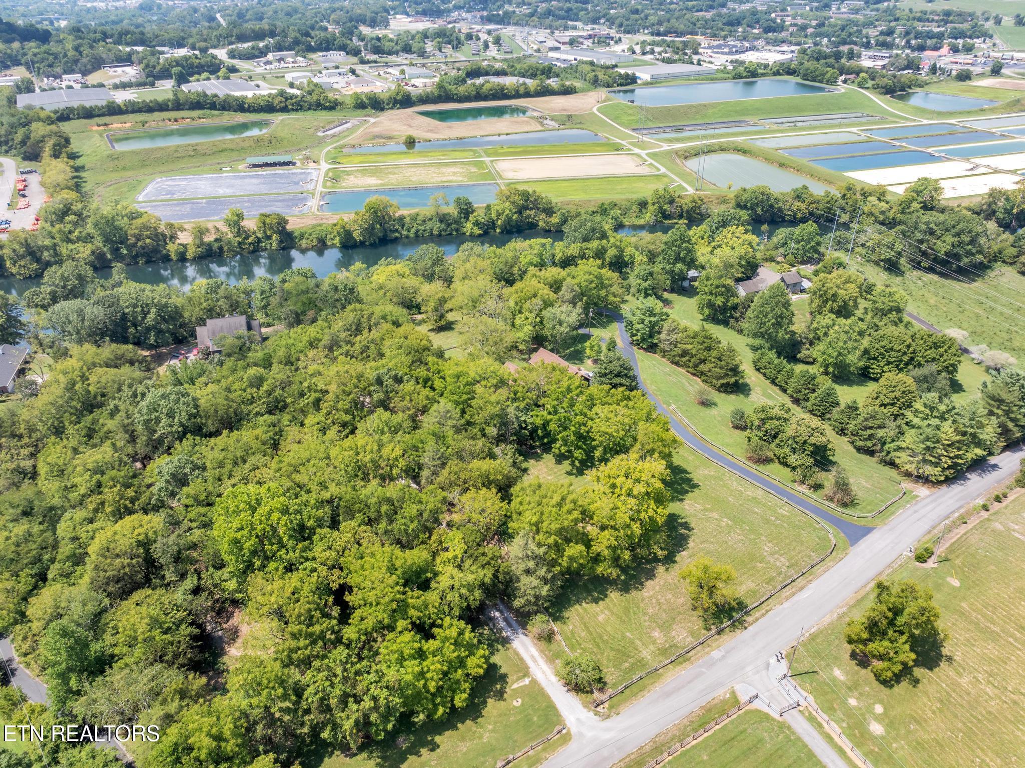325 Lone Ridge Lane Clinton, TN 37716 - Photo 5 of 51 Aerial Fish Hatchery