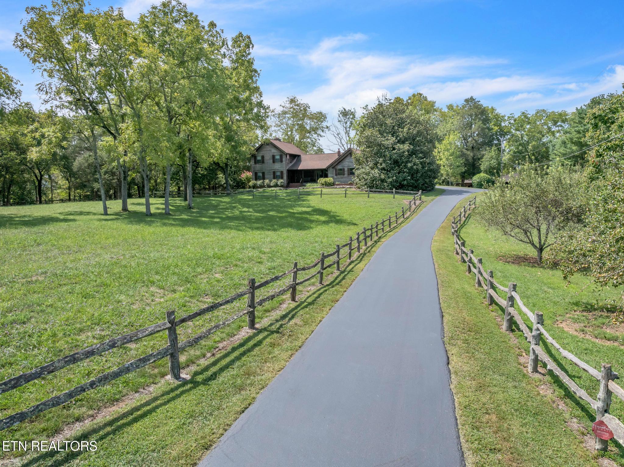 325 Lone Ridge Lane Clinton, TN 37716 - Photo 51 of 51 Winding drive