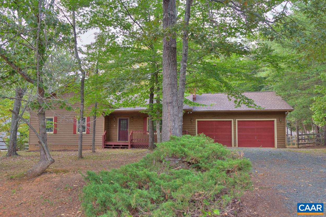 12 Begum Road Palmyra, VA 22963 - Photo 1 of 30 front view of a house with a garden