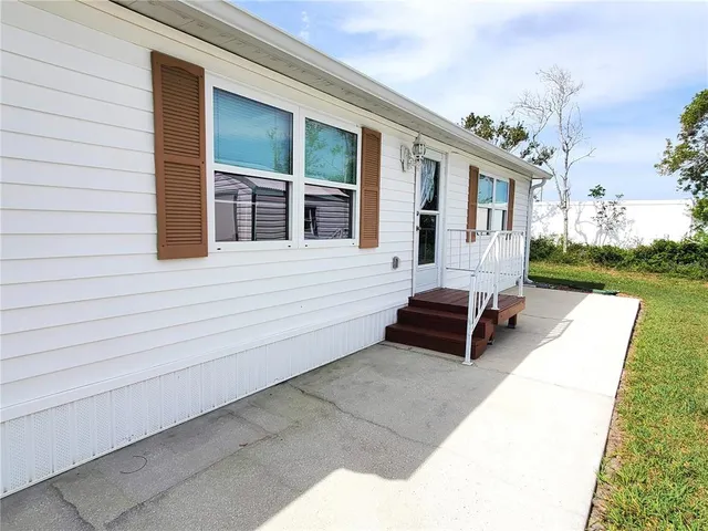 $160,000 | 176 West Manatee Loop, Punta Gorda, FL 33950