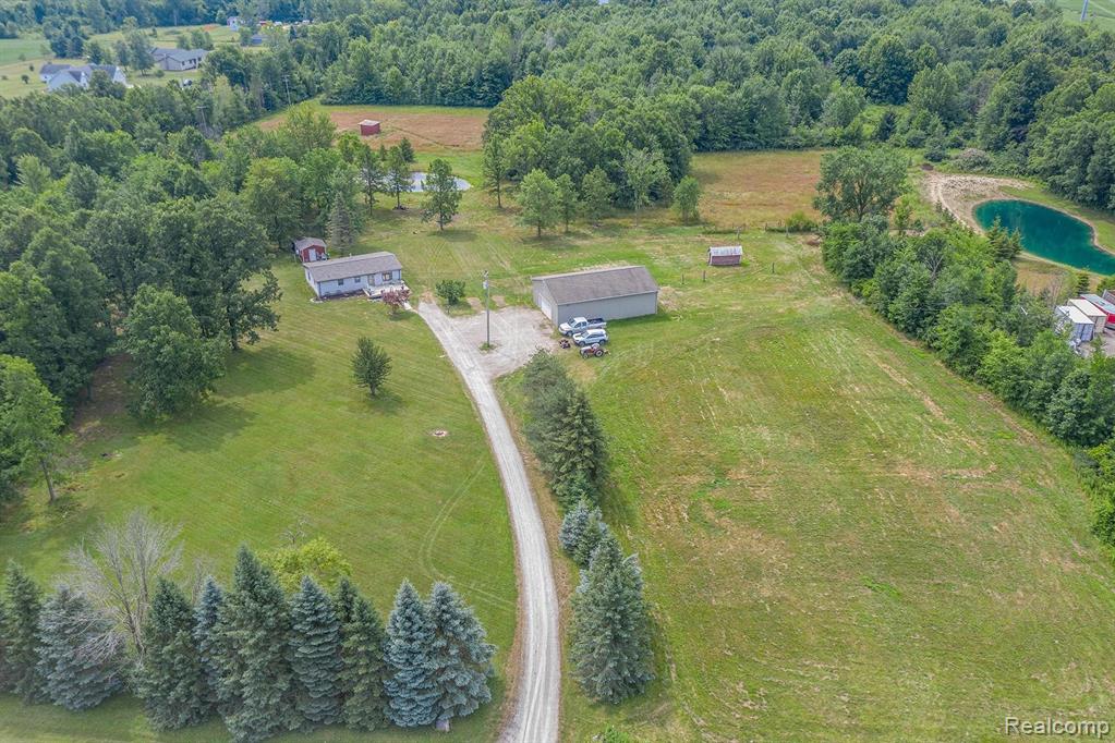 9301 Bryce Road Avoca, MI 48006 - Photo 31 of 43