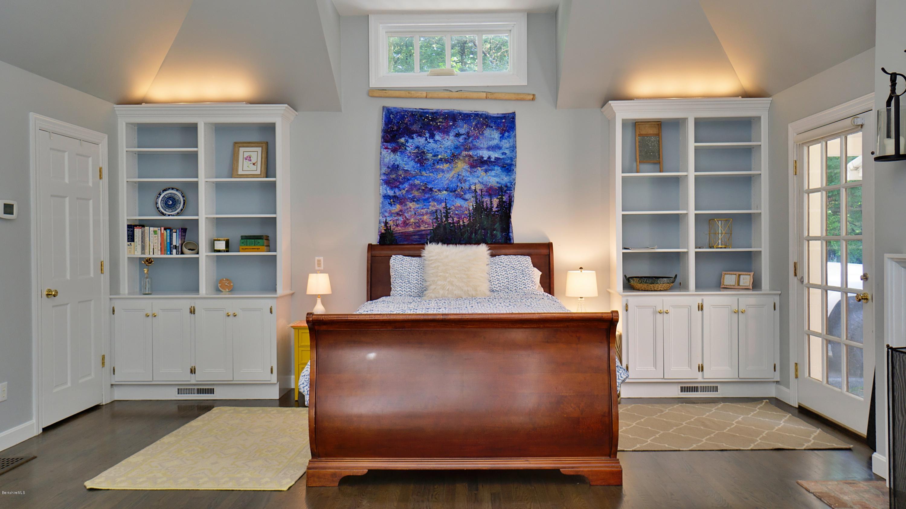 233 Holmes Road Pittsfield, MA 01201 - Photo 25 of 34 Studio