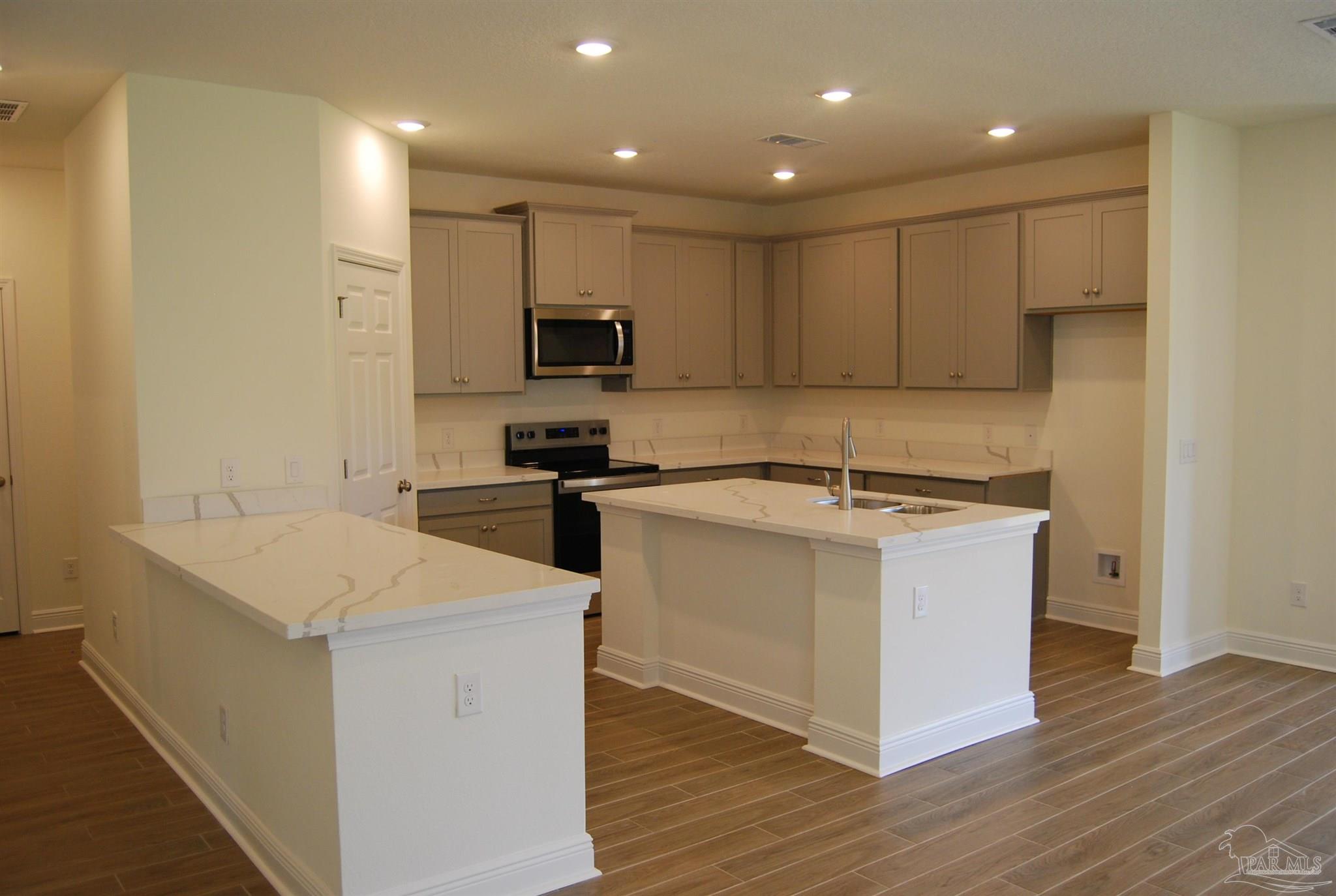 4690 Sago Palm Circle Pace, FL 32571 - Photo 3 of 3