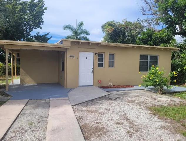 $1,350 | 1016 15th Street, West Palm Beach, FL 33401