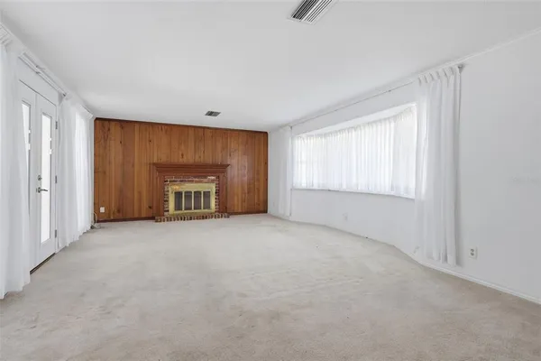 $579,000 | 102 Ann Rustin Drive, Ormond Beach, FL 32176