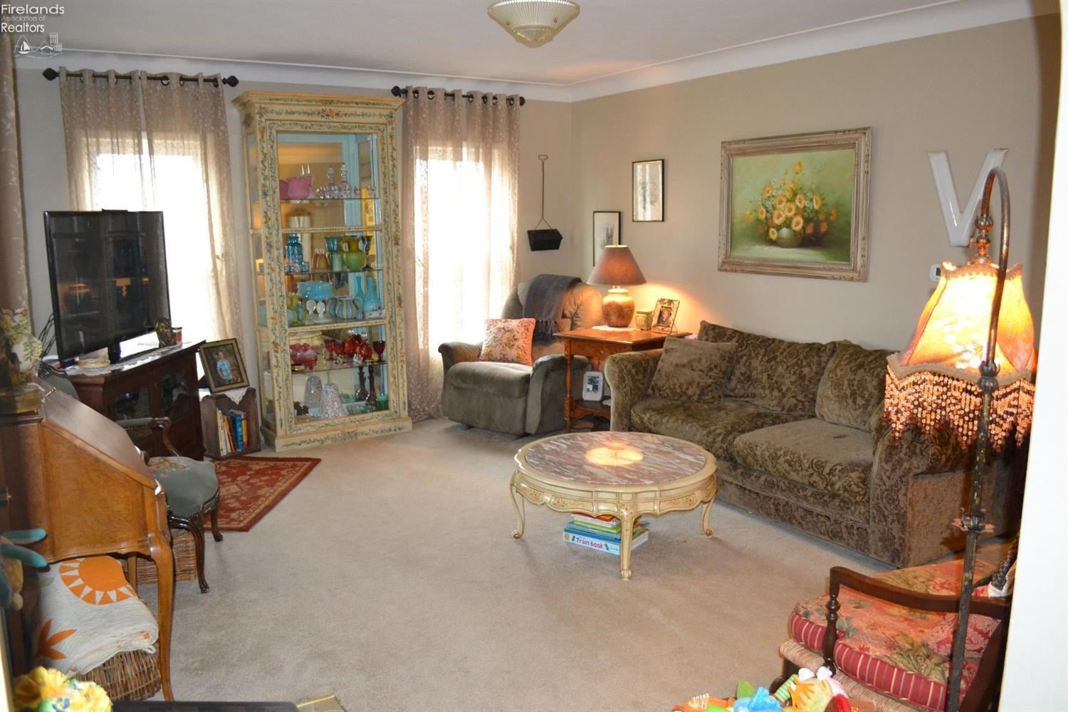 1236 State Rt 53 Fremont Rd Port Port Clinton, OH 43452 - Photo 2 of 10 Gallery Image 2