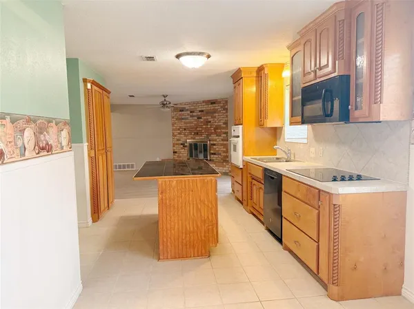 $294,999 | 4317 Keeter Drive, North Richland Hills, TX 76180