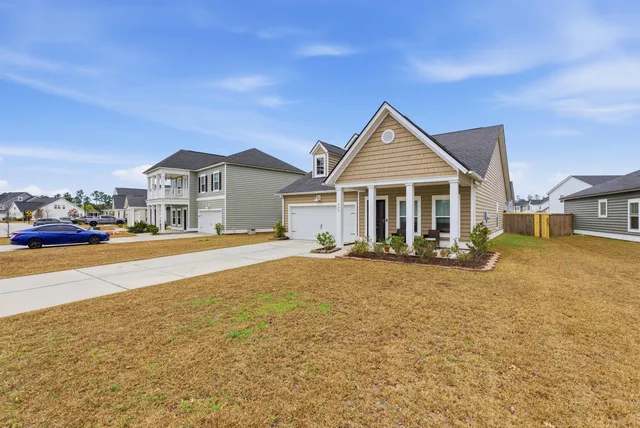 $377,500 | 440 Richfield Way, Summerville, SC 29486