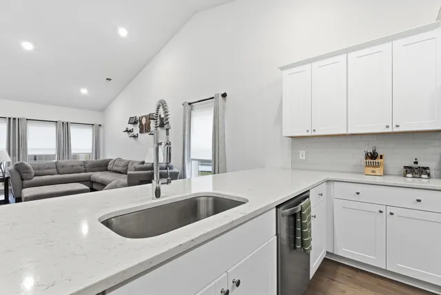 $377,500 | 440 Richfield Way, Summerville, SC 29486