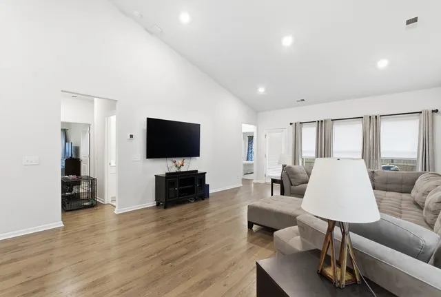 $377,500 | 440 Richfield Way, Summerville, SC 29486