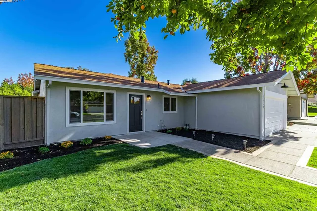 $1,250,000 | 5436 Charlotte Way, Livermore, CA 94550
