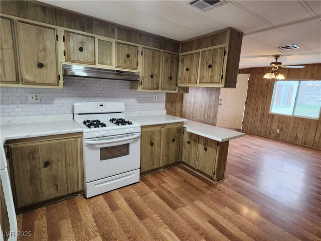 $1,425 | 1111 Hardy Lane, Unit B BACK, Pahrump, NV 89048