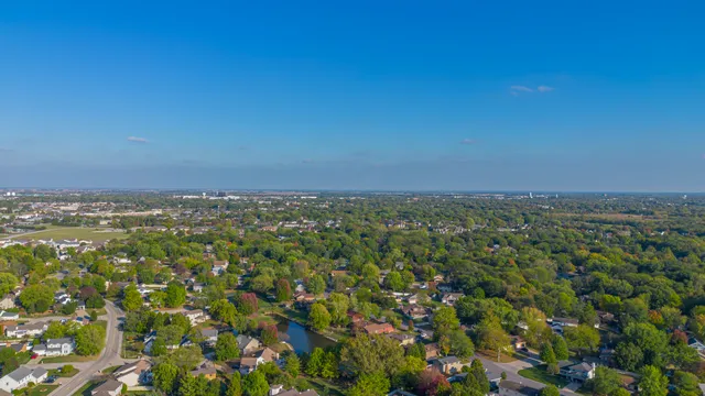 $700,000 | 310 Barrington Drive, Bourbonnais, IL 60914