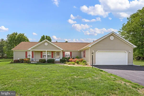 $335,000 | 148 South Wynn Wood Circle, Camden Wyoming, DE 19934
