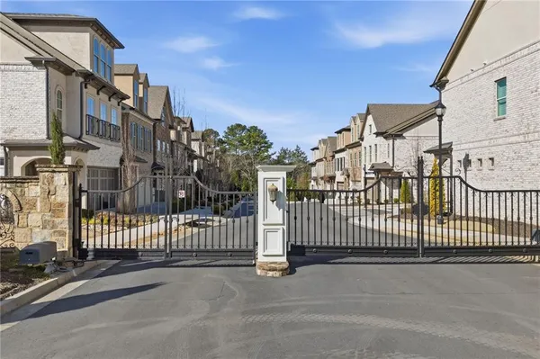 $3,500 | 110 Via Roma, Woodstock, GA 30188