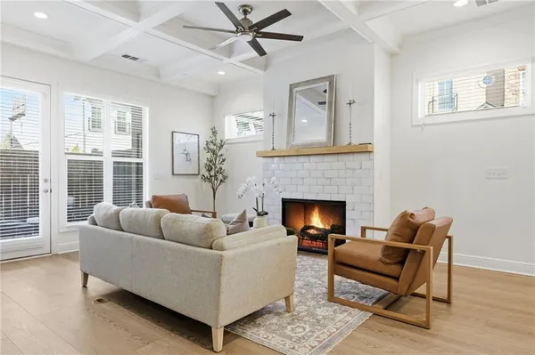 $3,500 | 110 Via Roma, Woodstock, GA 30188