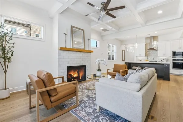 $3,500 | 110 Via Roma, Woodstock, GA 30188