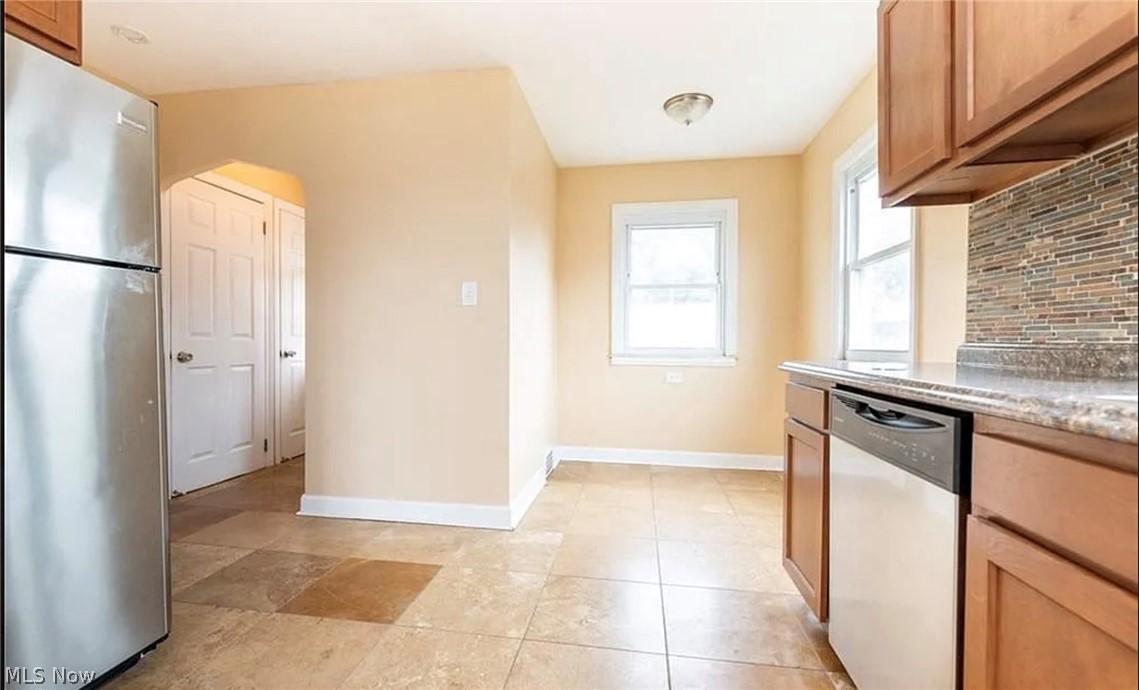 4018 Bushnell Road University Heights, OH 44118 - Photo 8 of 36 Gallery Image 8