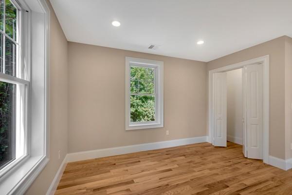 20 Winter Park Road Framingham, MA 01702 - Photo 16 of 24 Gallery Image 16