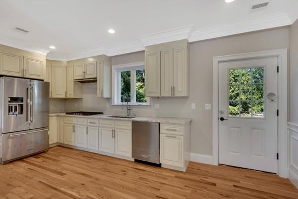 20 Winter Park Road Framingham, MA 01702 - Photo 8 of 24 Gallery Image 8