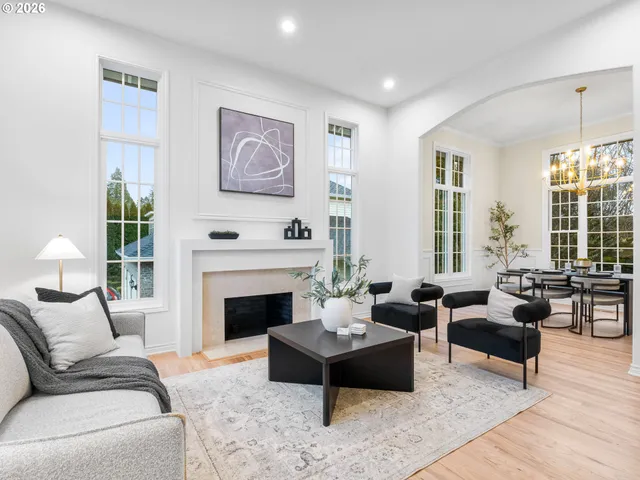 $999,900 | 17558 Southwest Kemmer View Court, Beaverton, OR 97007