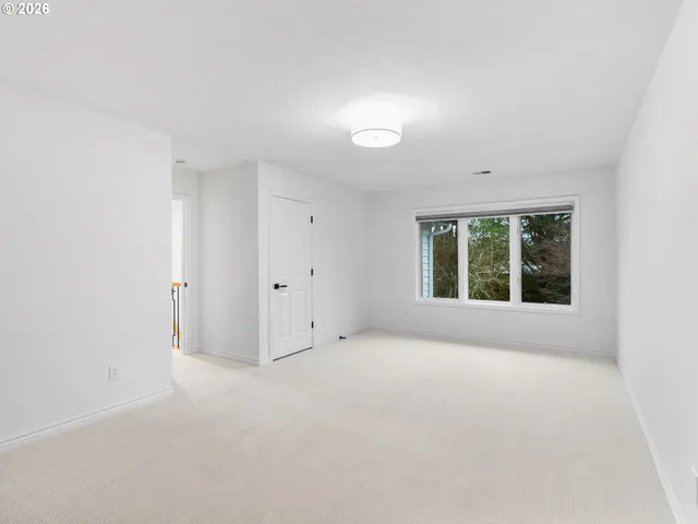 $999,900 | 17558 Southwest Kemmer View Court, Beaverton, OR 97007