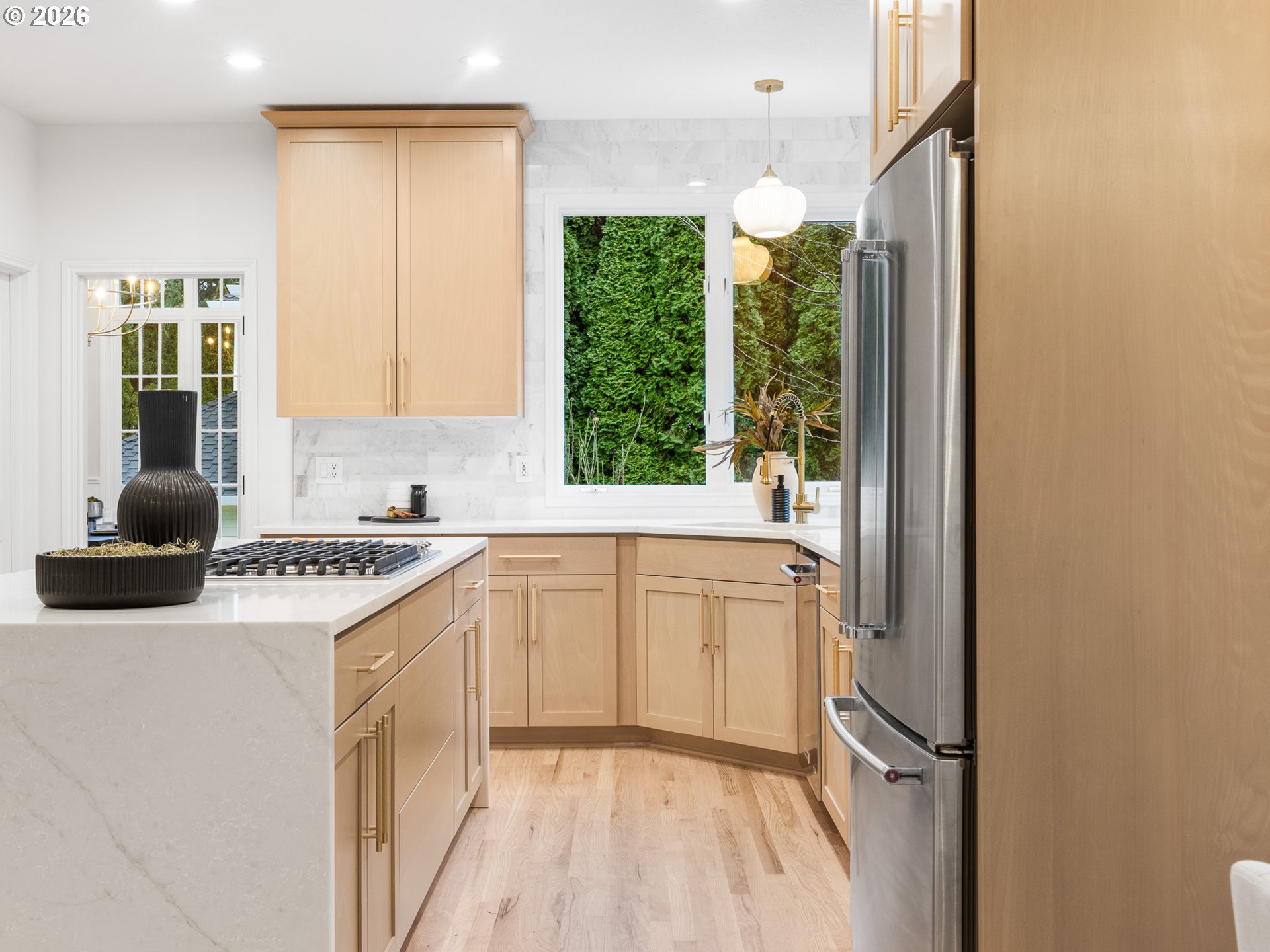 17558 Southwest Kemmer View Court Beaverton, OR 97007 - Photo 4 of 34